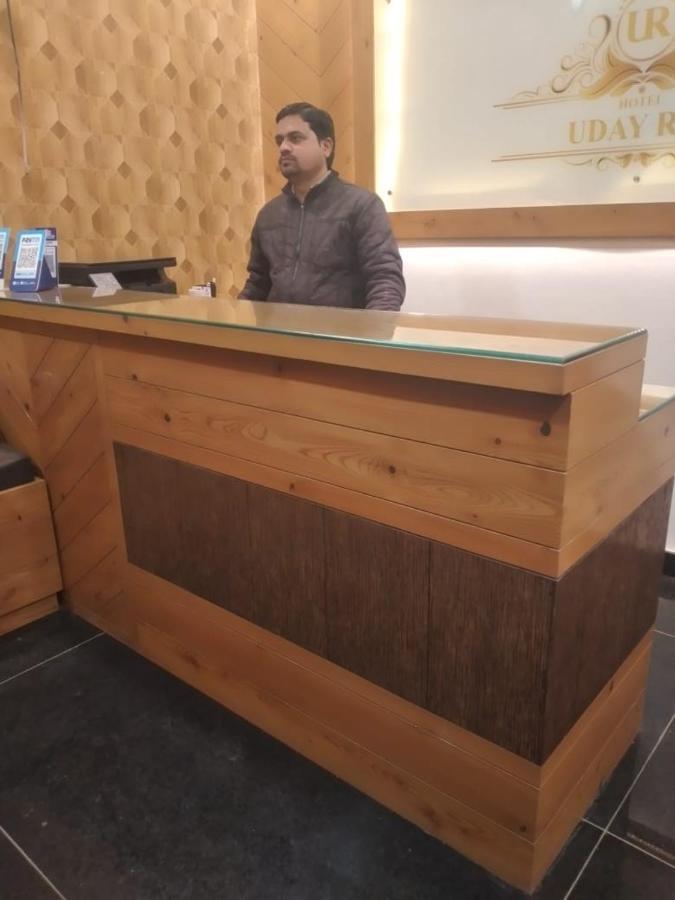Hotel Uday Raj By Wb Inn Агра Екстер'єр фото