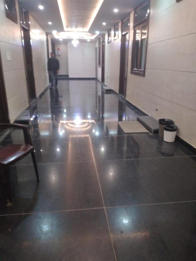 Hotel Uday Raj By Wb Inn Агра Екстер'єр фото